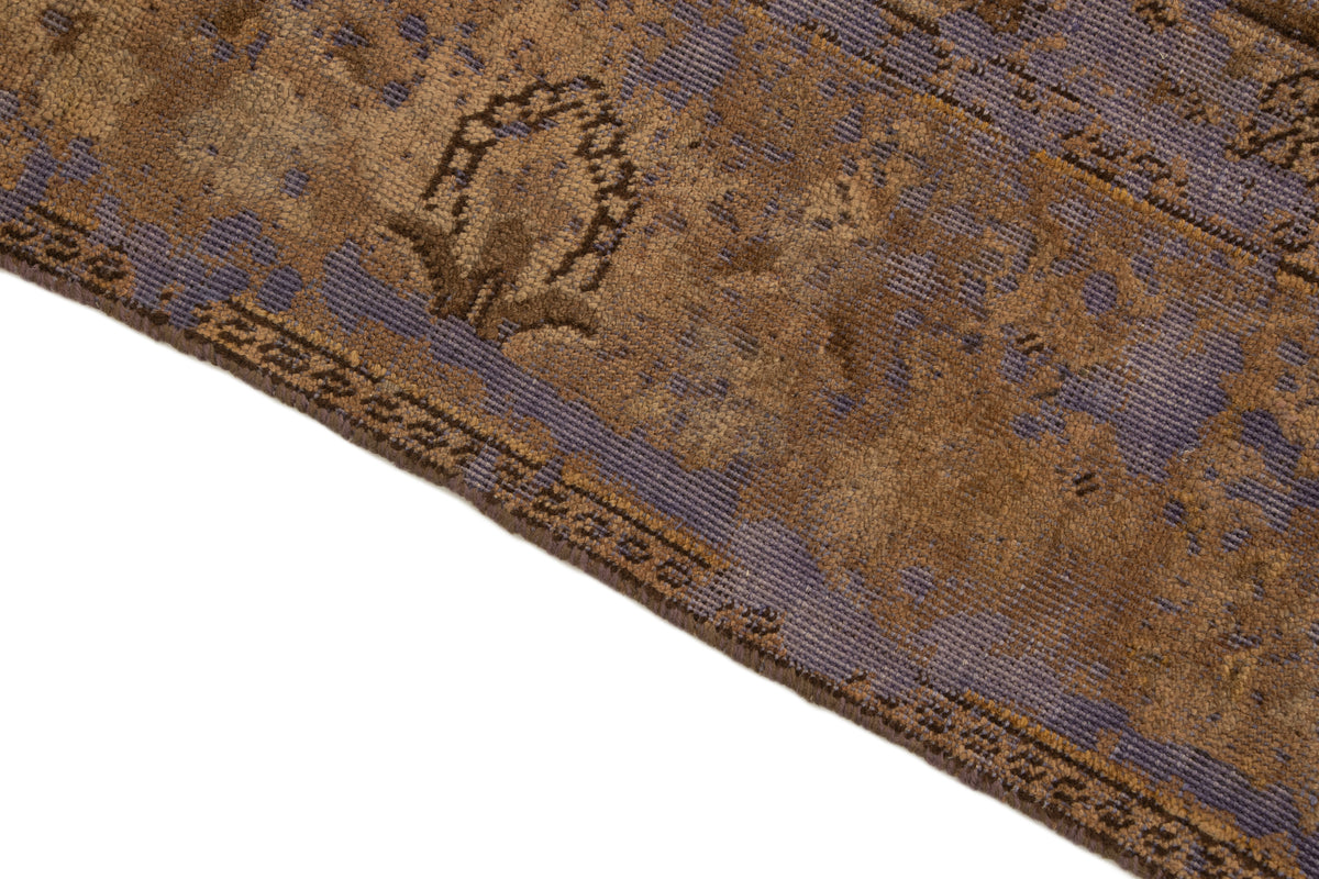 370 x 275 Vintage Royal