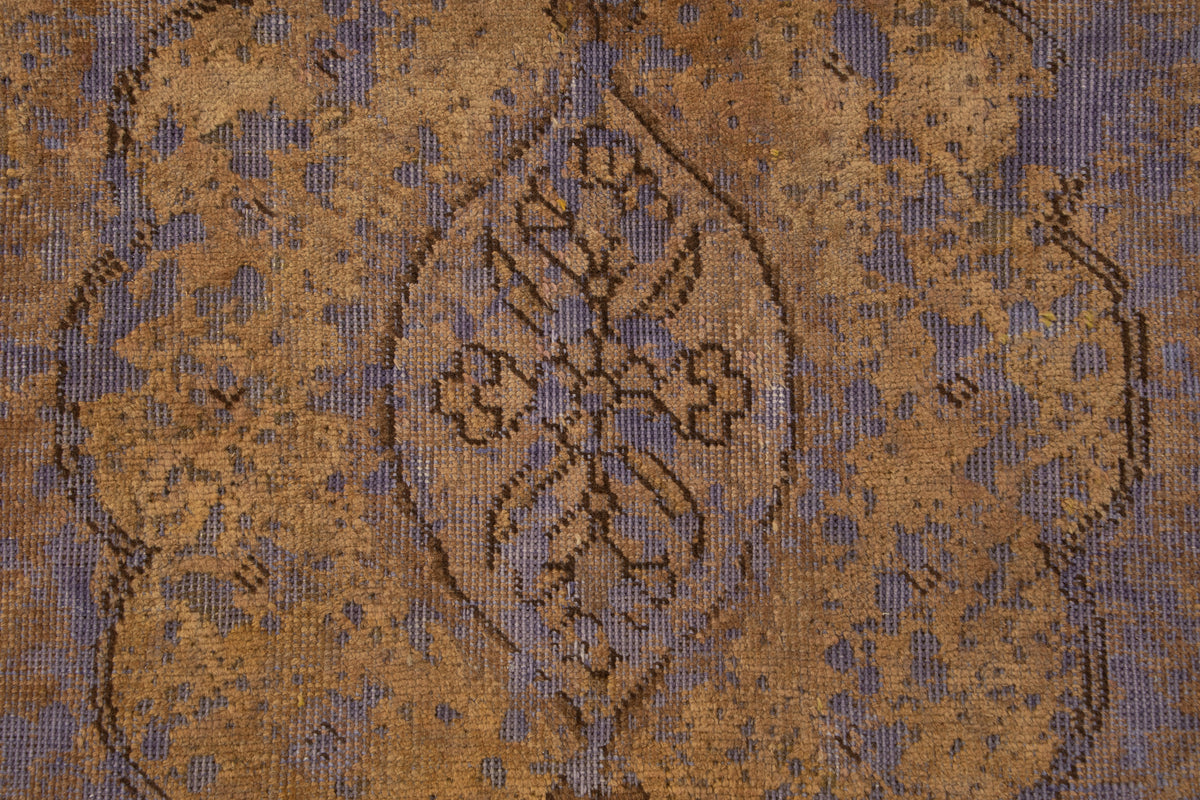 370 x 275 Vintage Royal