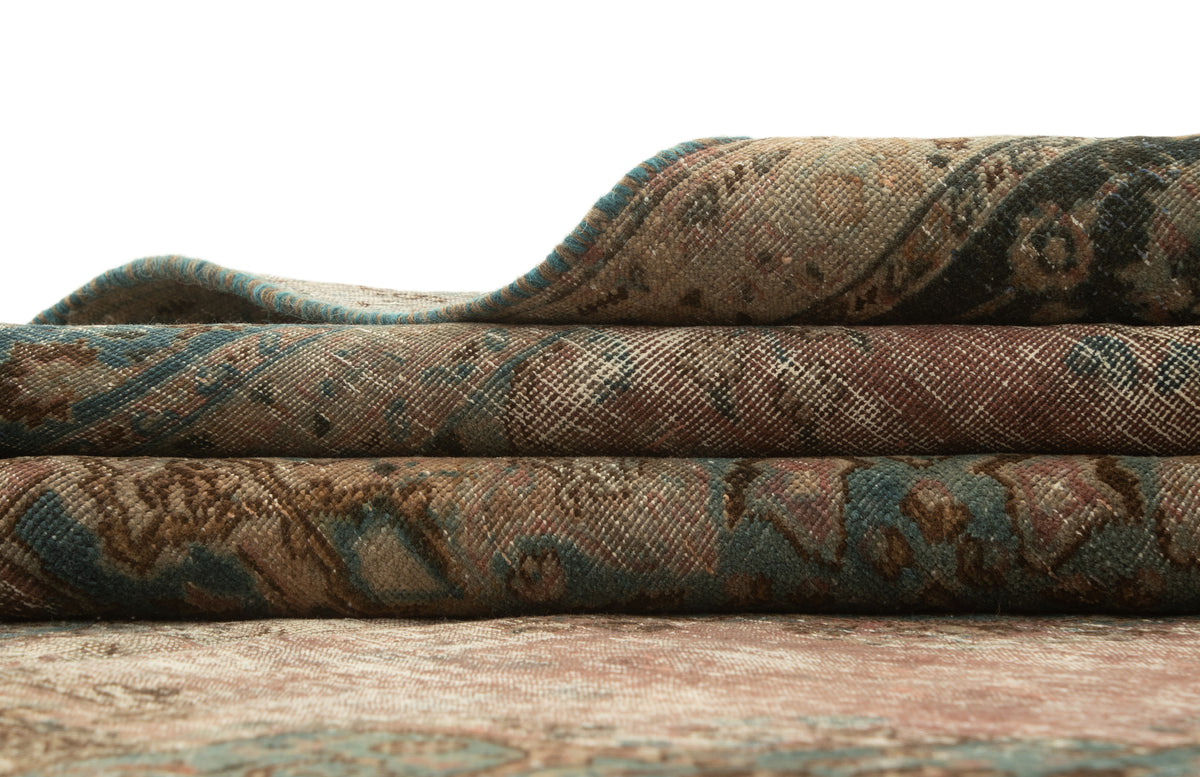 285 x 203 Vintage Royal