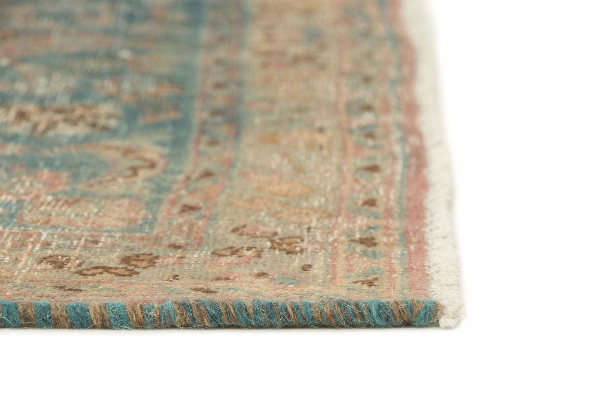 285 x 203 Vintage Royal
