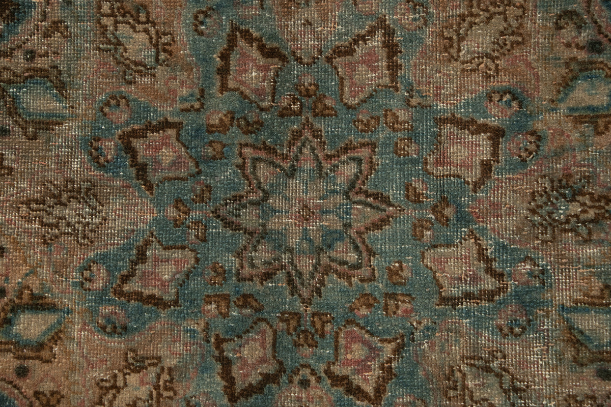 285 x 203 Vintage Royal