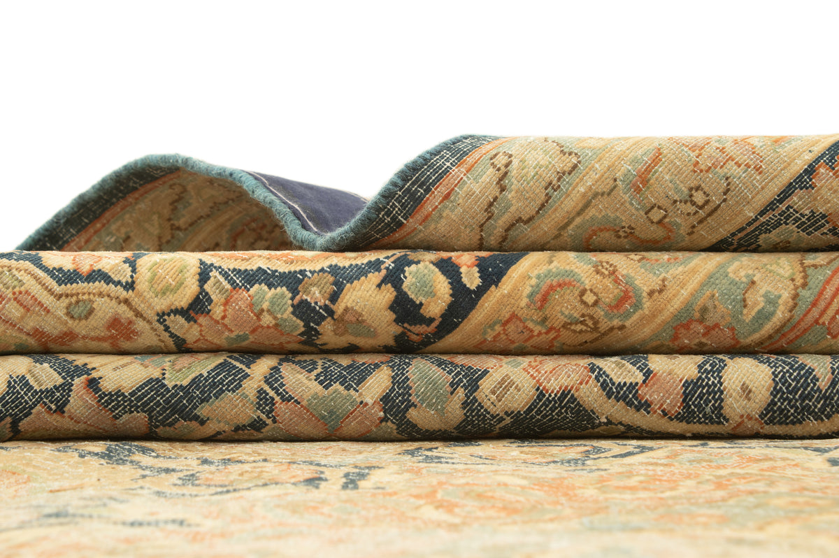 394 x 296 Vintage Royal