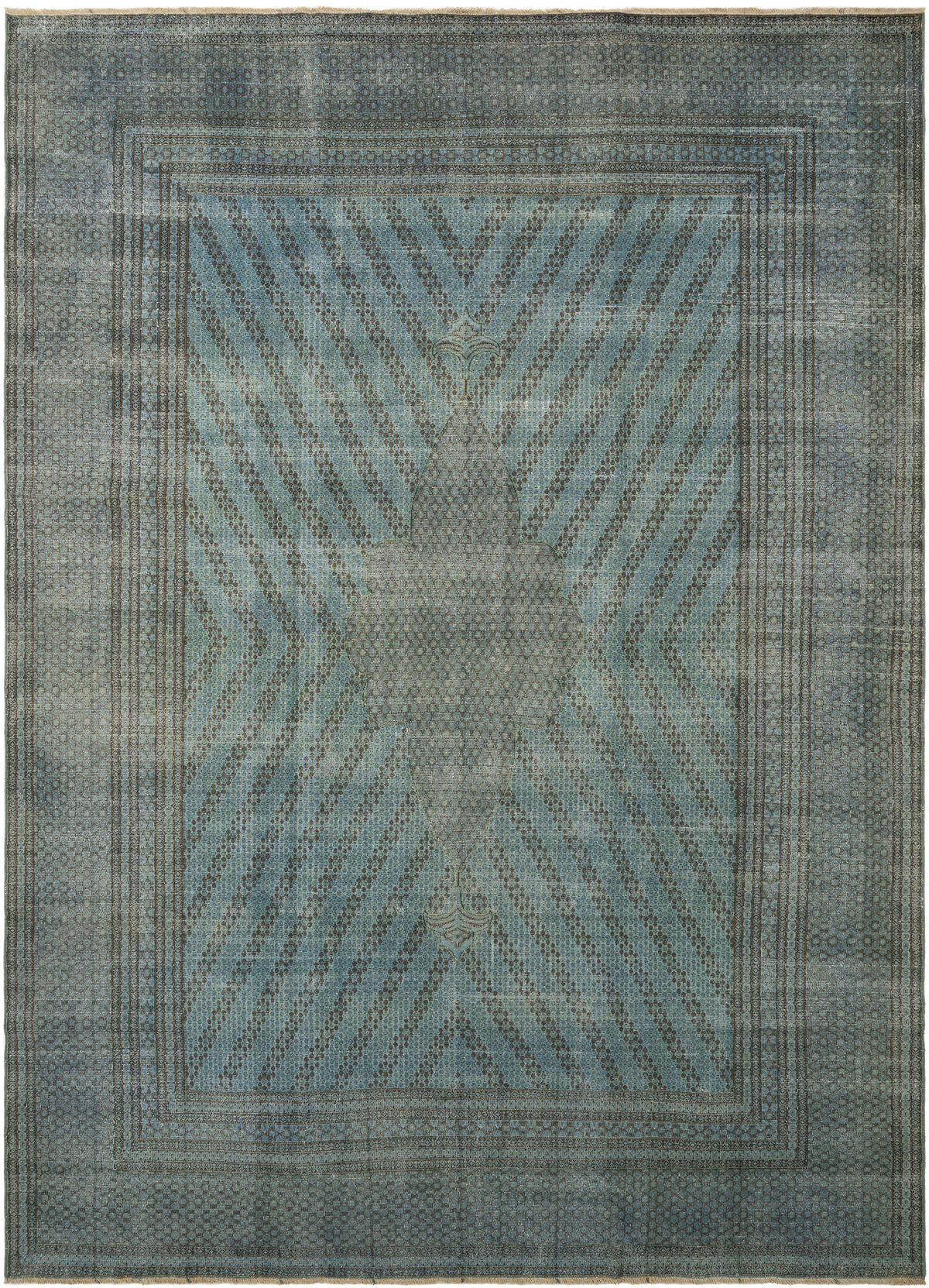 400 x 288 Vintage Royal
