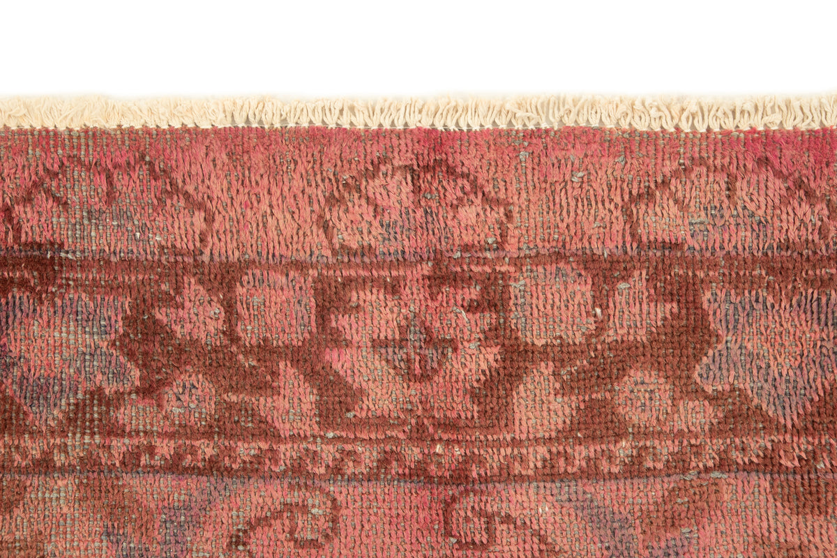 225 x 123 Vintage Royal