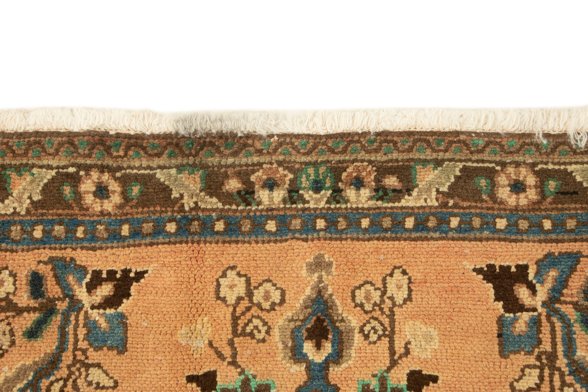 268 x 255 Vintage Royal