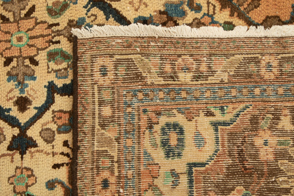 268 x 255 Vintage Royal
