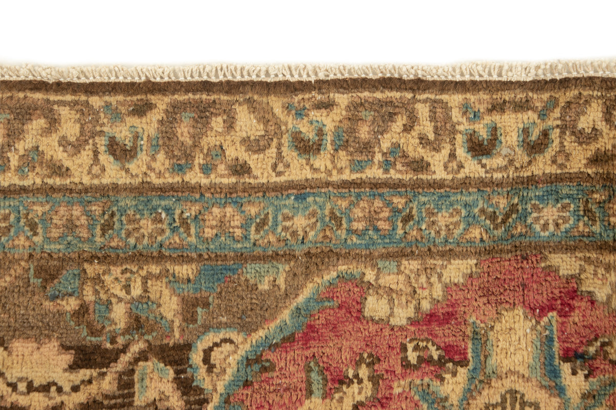 236 x 188 Vintage Royal