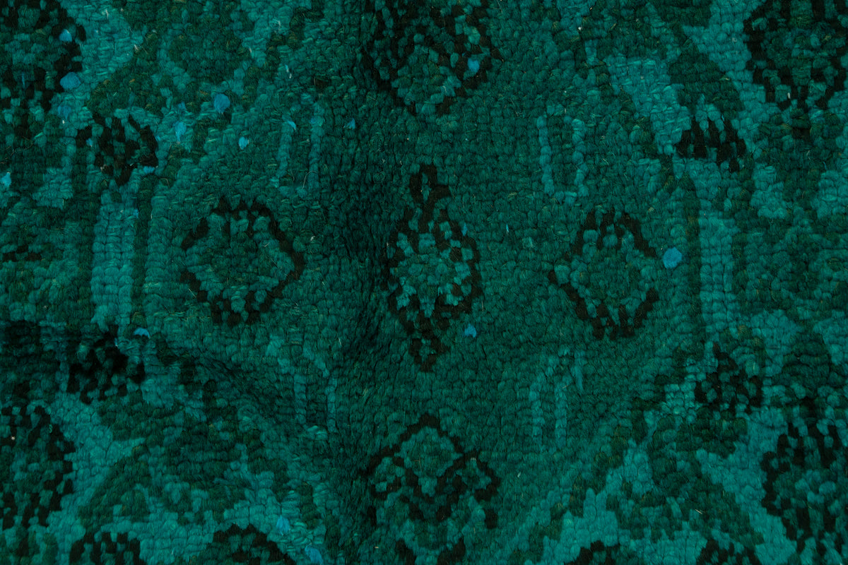321 x 220 Vintage Royal