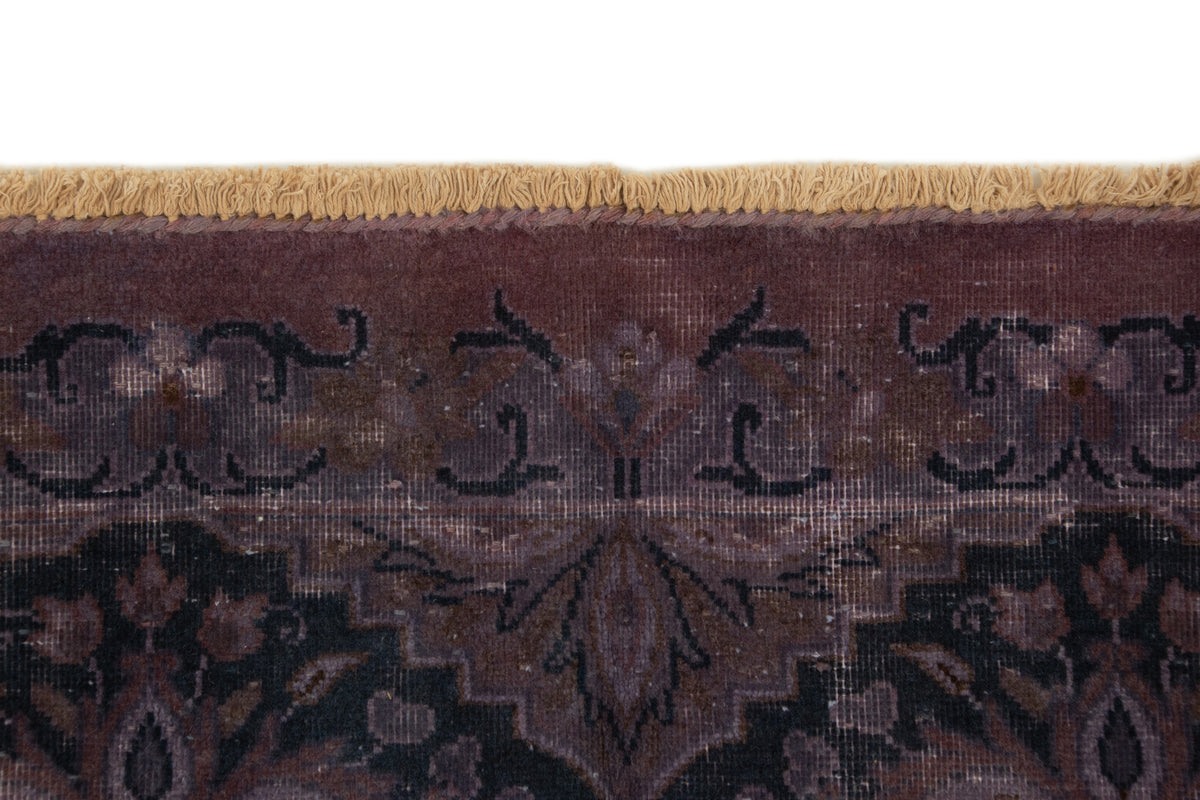 296 x 211 Vintage Royal
