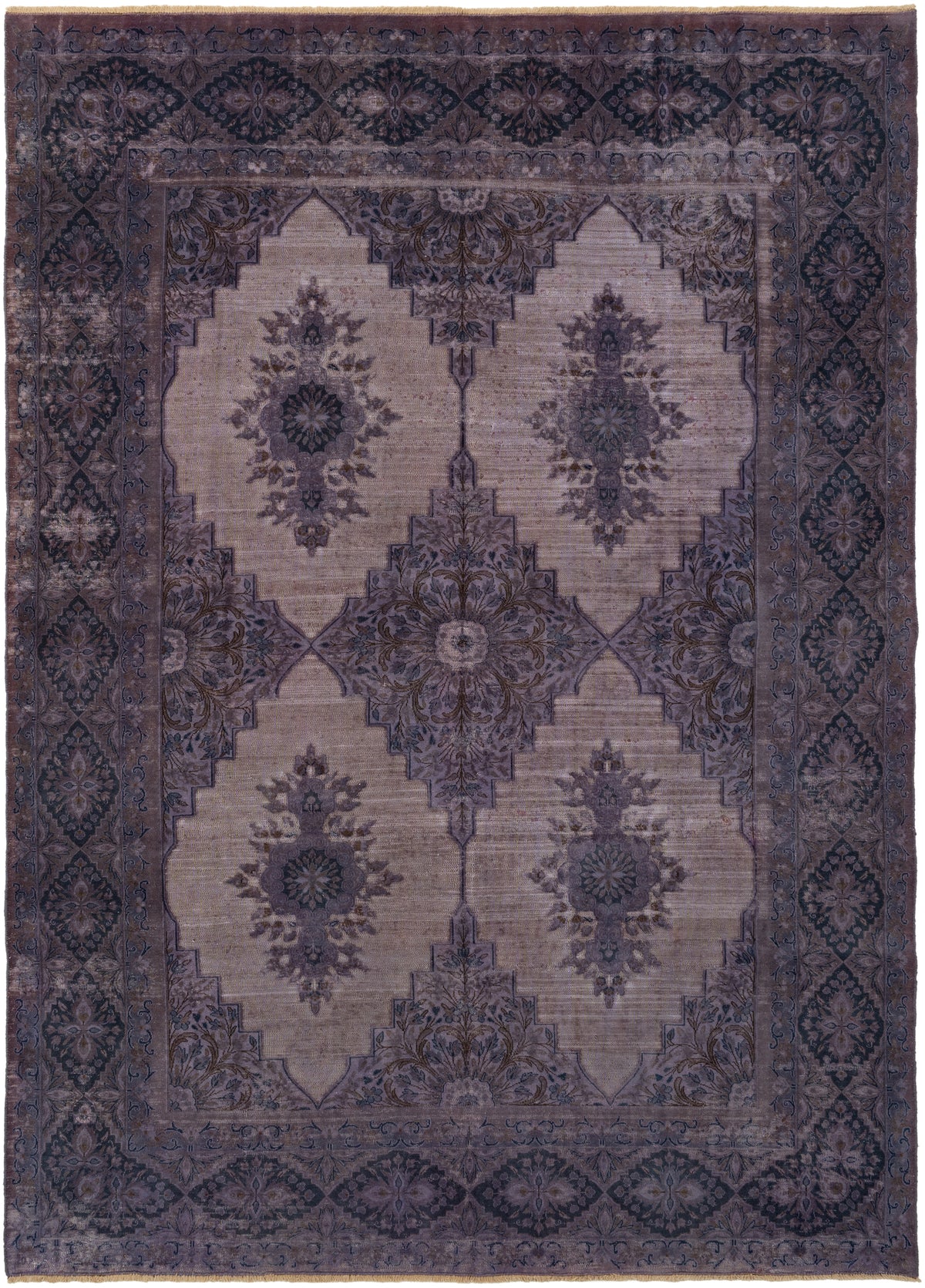 296 x 211 Vintage Royal