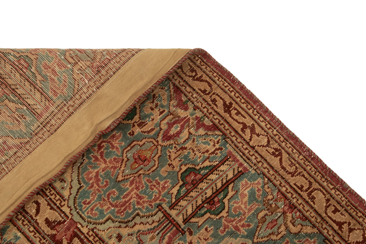 400 x 302 Vintage Royal