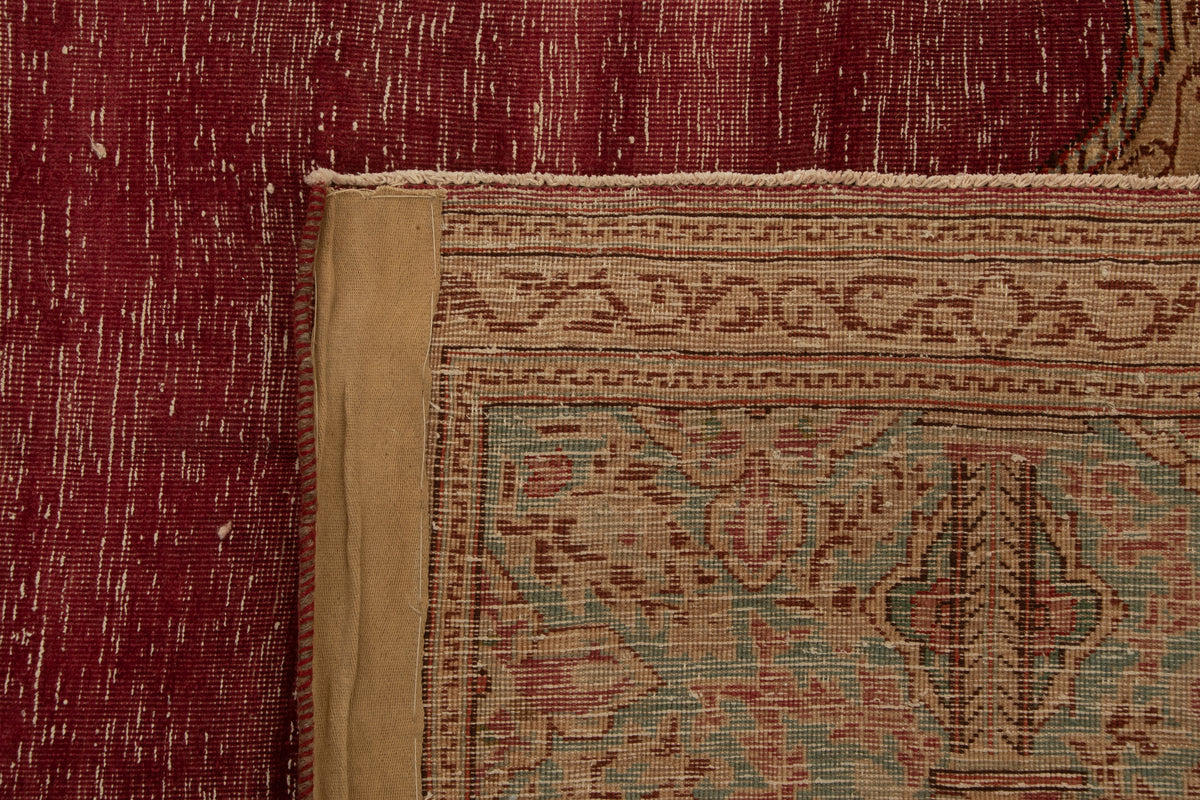 400 x 302 Vintage Royal
