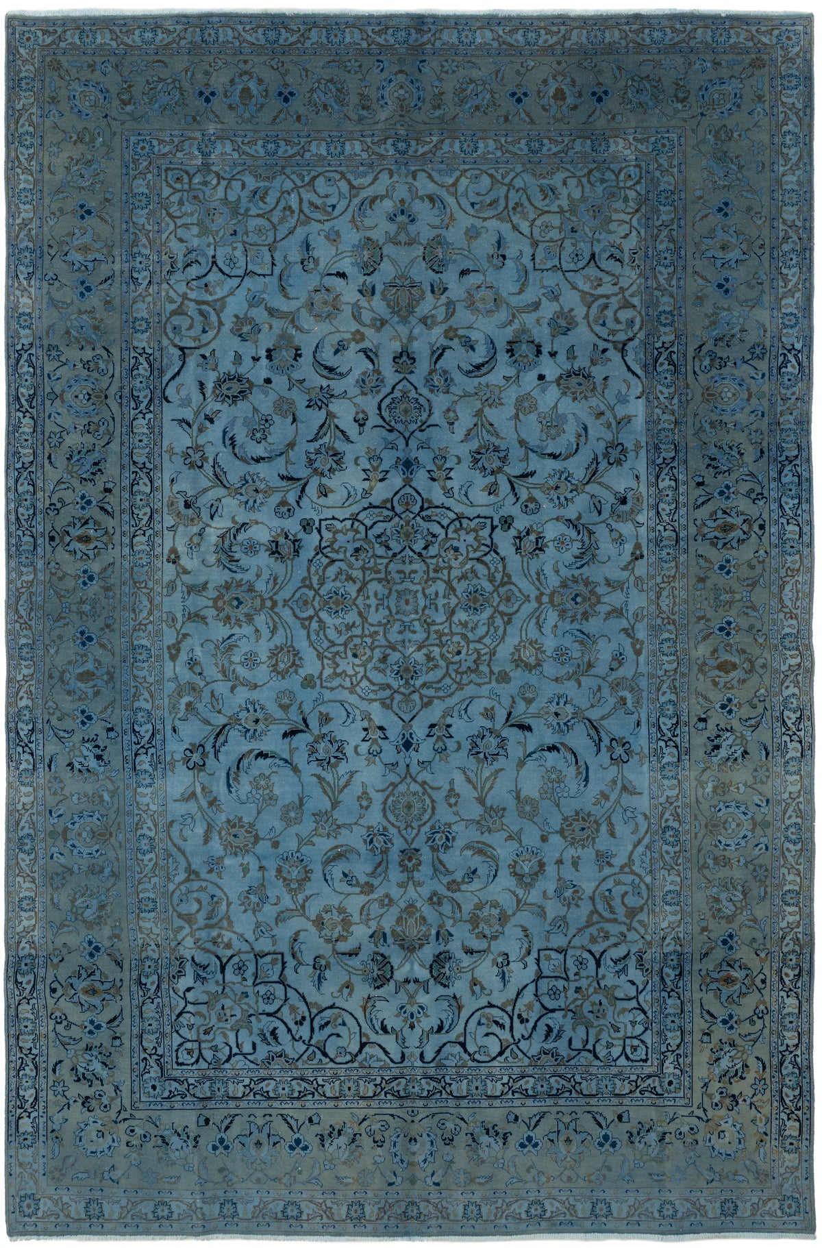 323 x 212 Vintage Royal