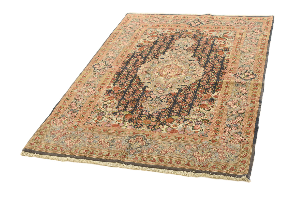 207 x 131 Täbriz auf Seide