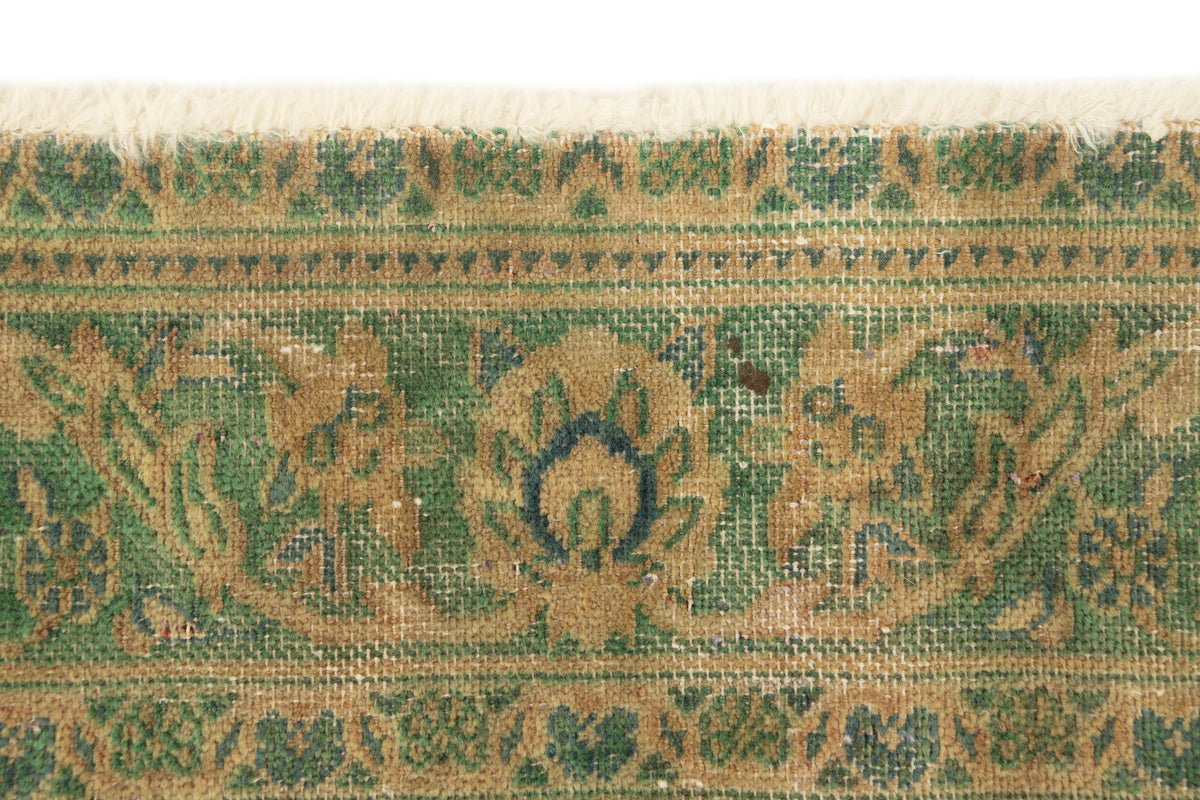 171 x 102 Vintage Royal