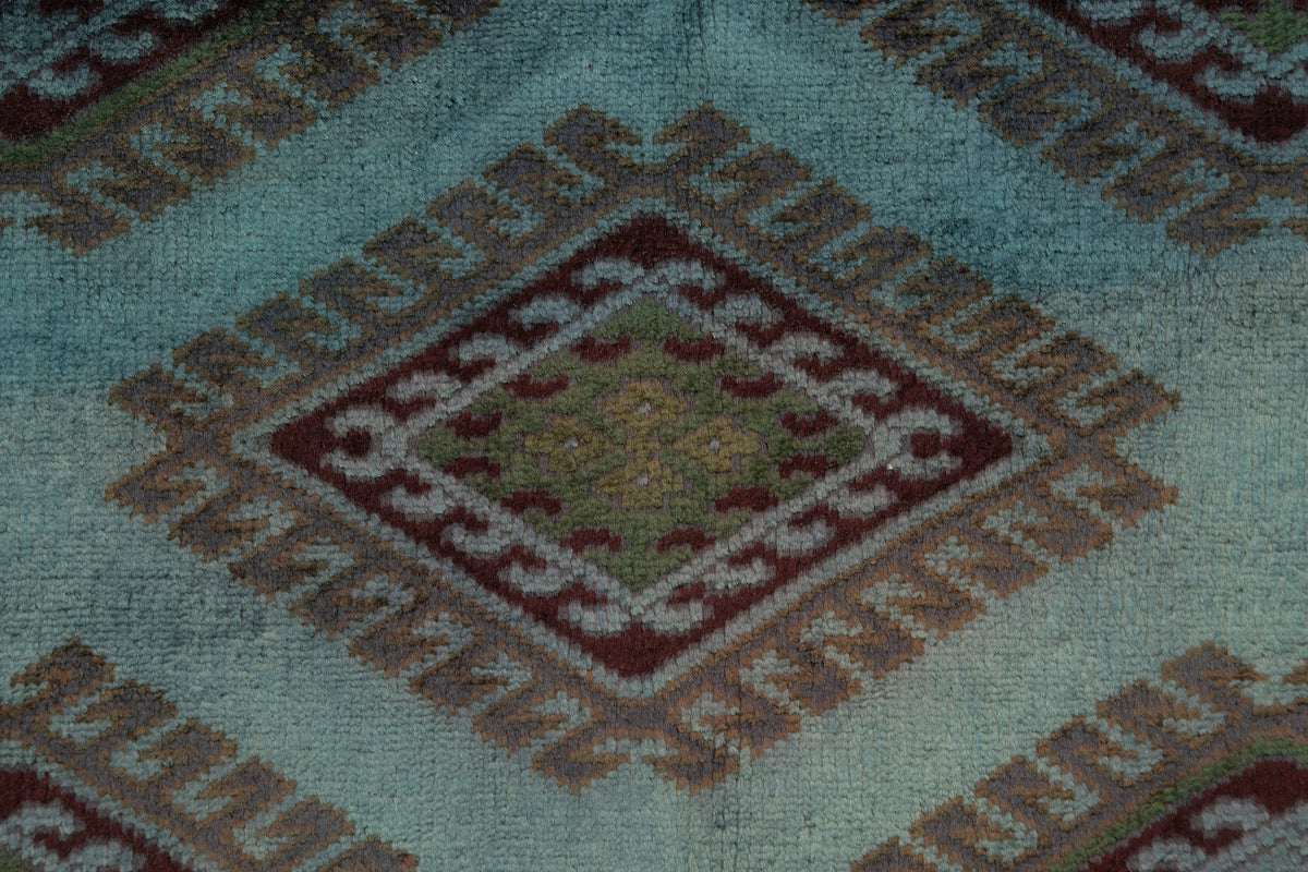 145 x 103 Vintage Royal