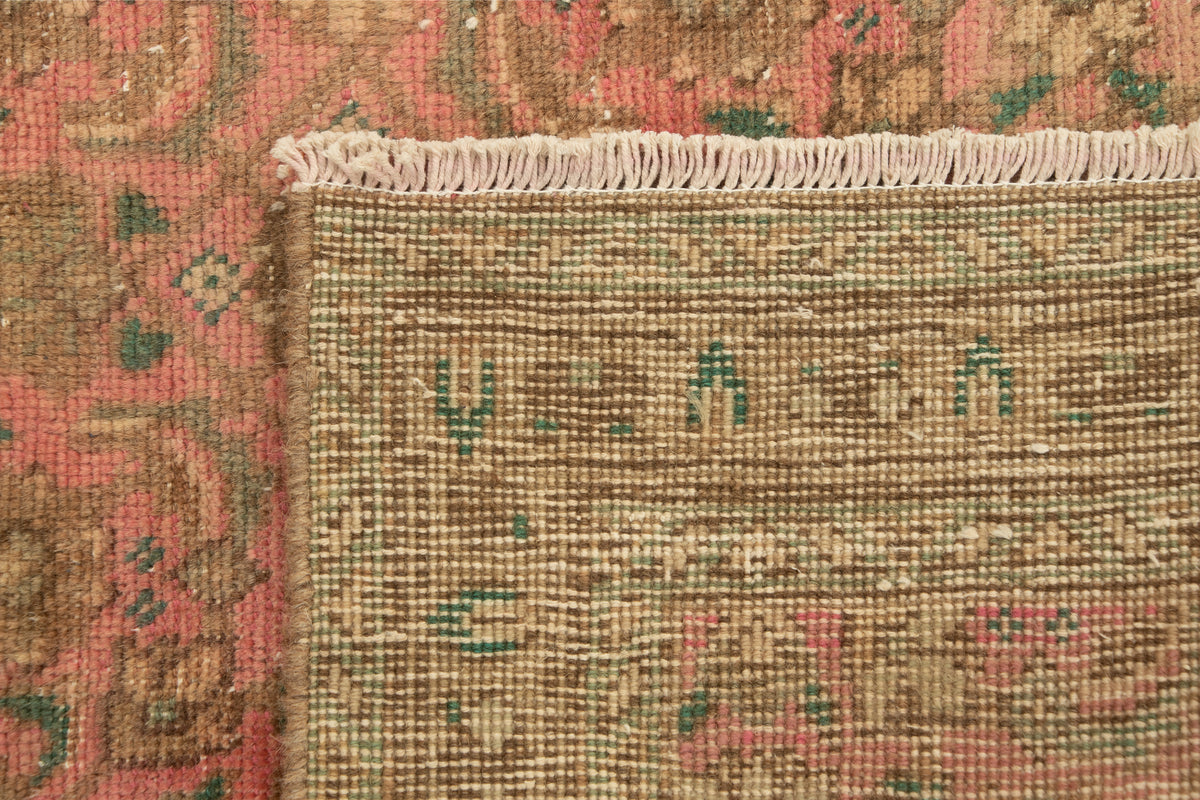 138 x 98 Vintage Royal