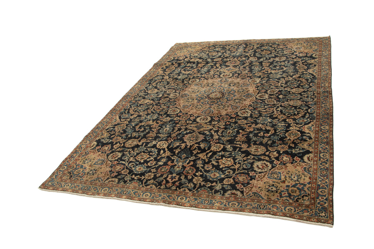 300 x 218 Vintage Royal