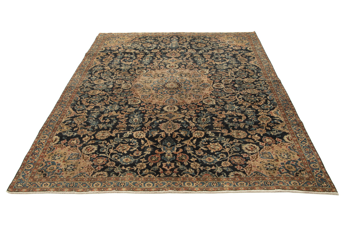 300 x 218 Vintage Royal