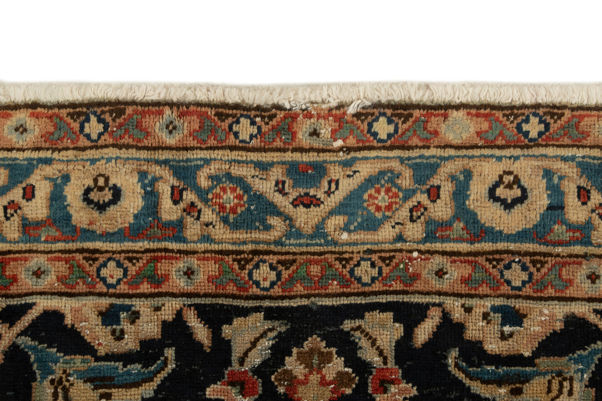 300 x 218 Vintage Royal