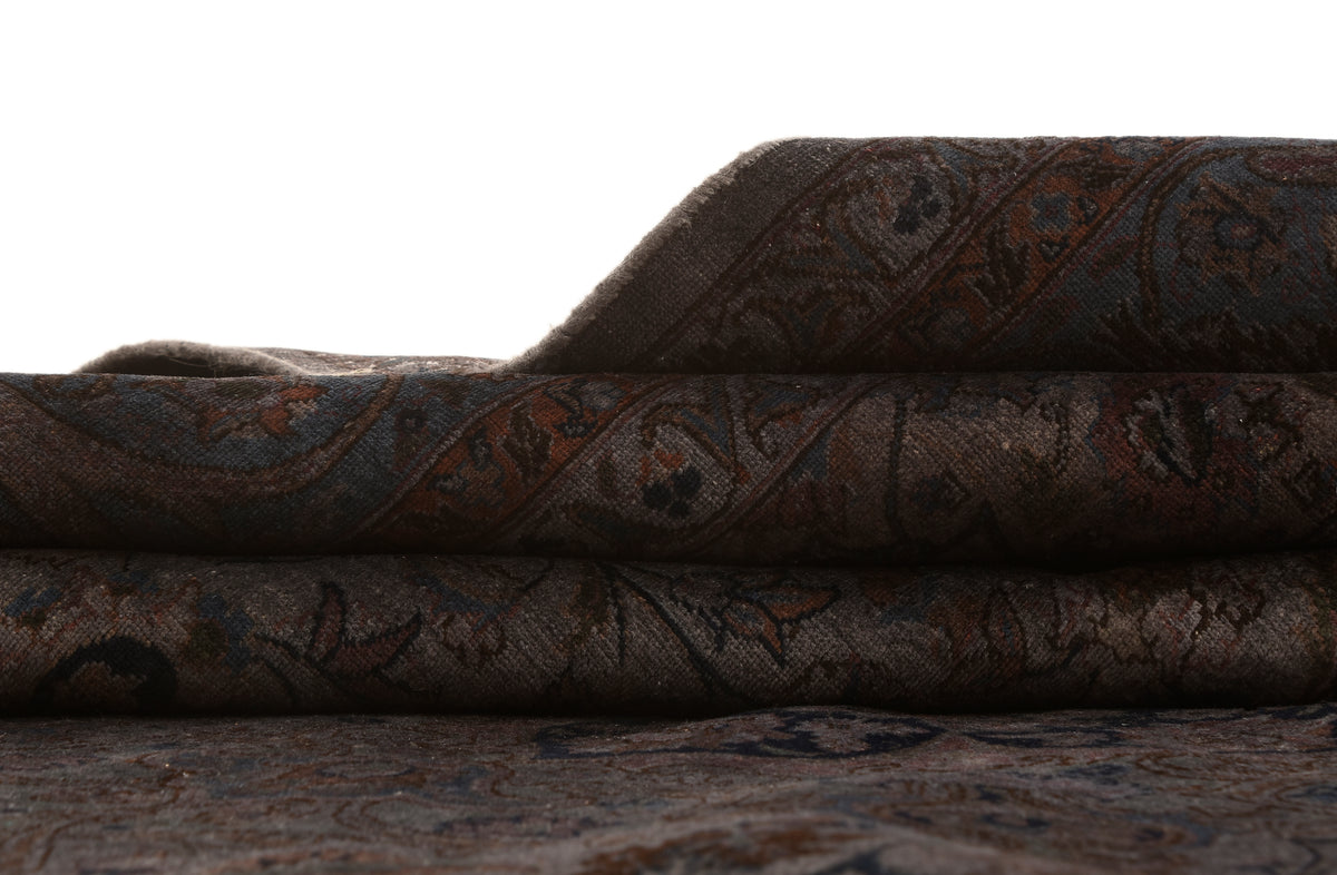 380 x 289 Vintage Royal