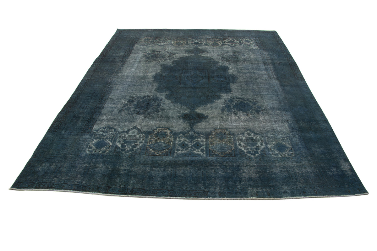 390 x 300 Vintage Royal