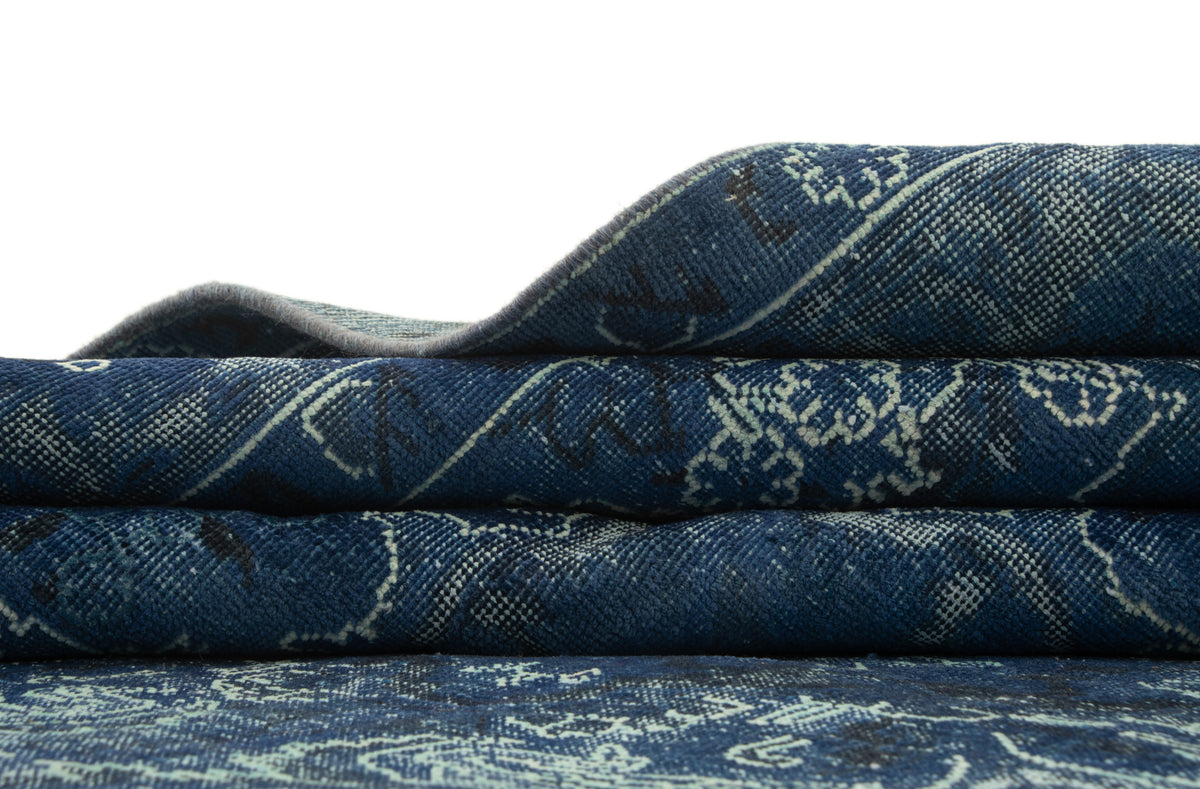 399 x 298 Vintage Royal