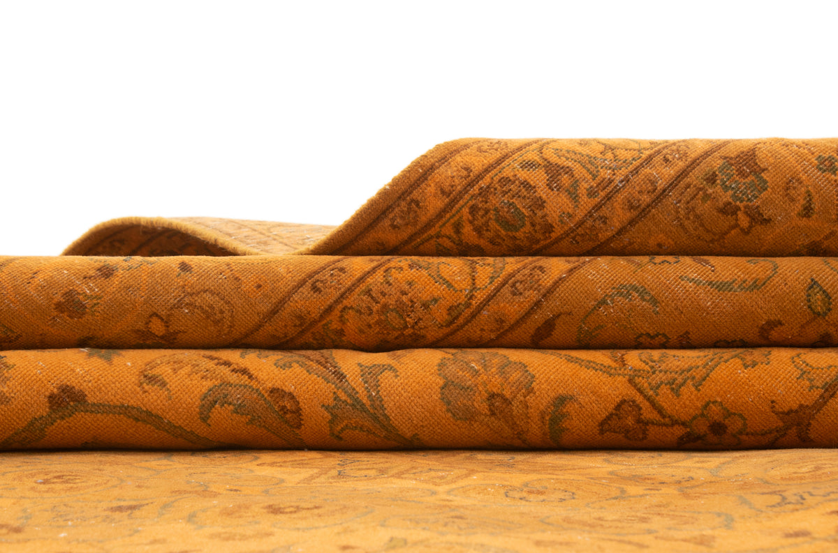 377 x 274 Vintage Royal