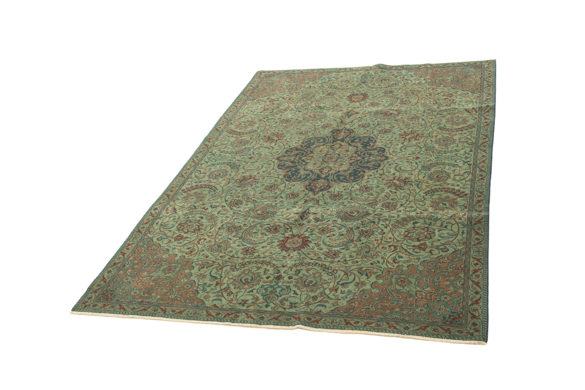 250 x 168 Vintage Royal