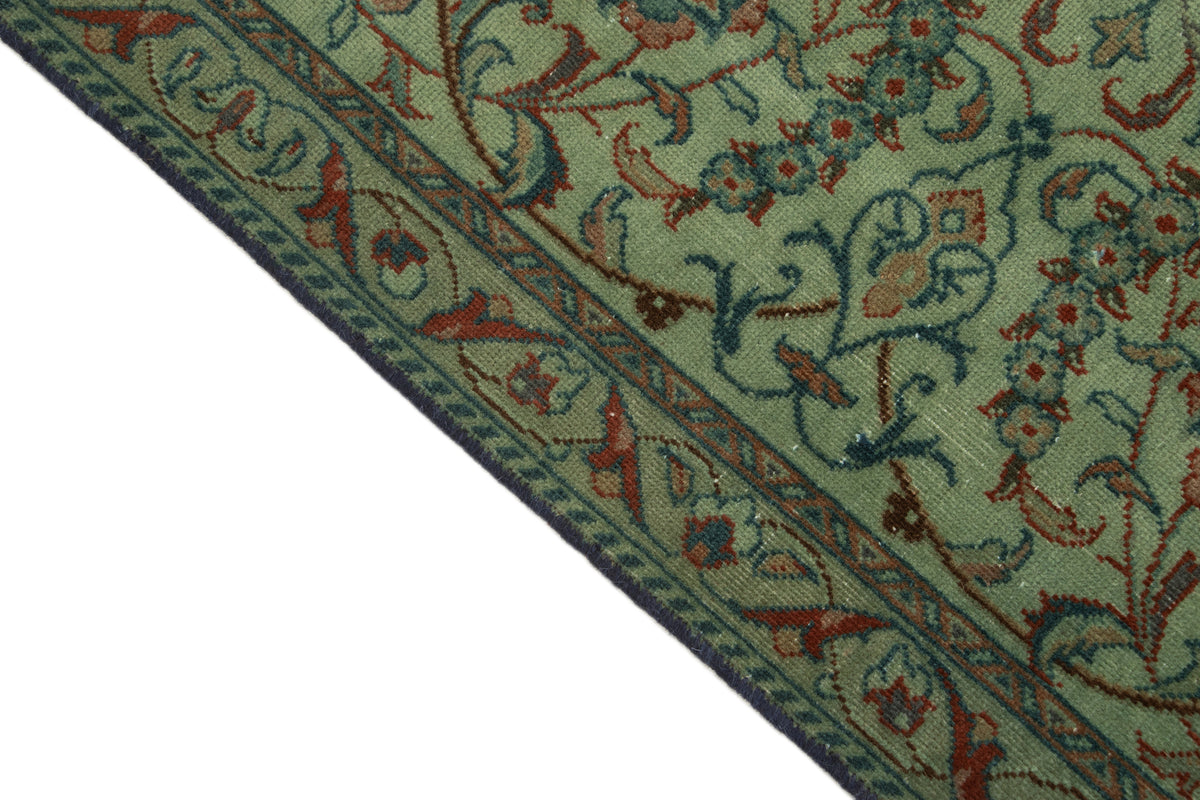 250 x 168 Vintage Royal
