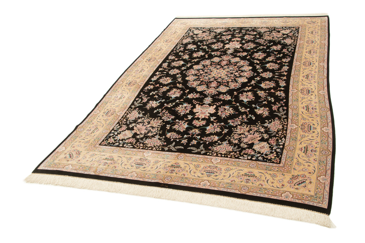 Ghom Design