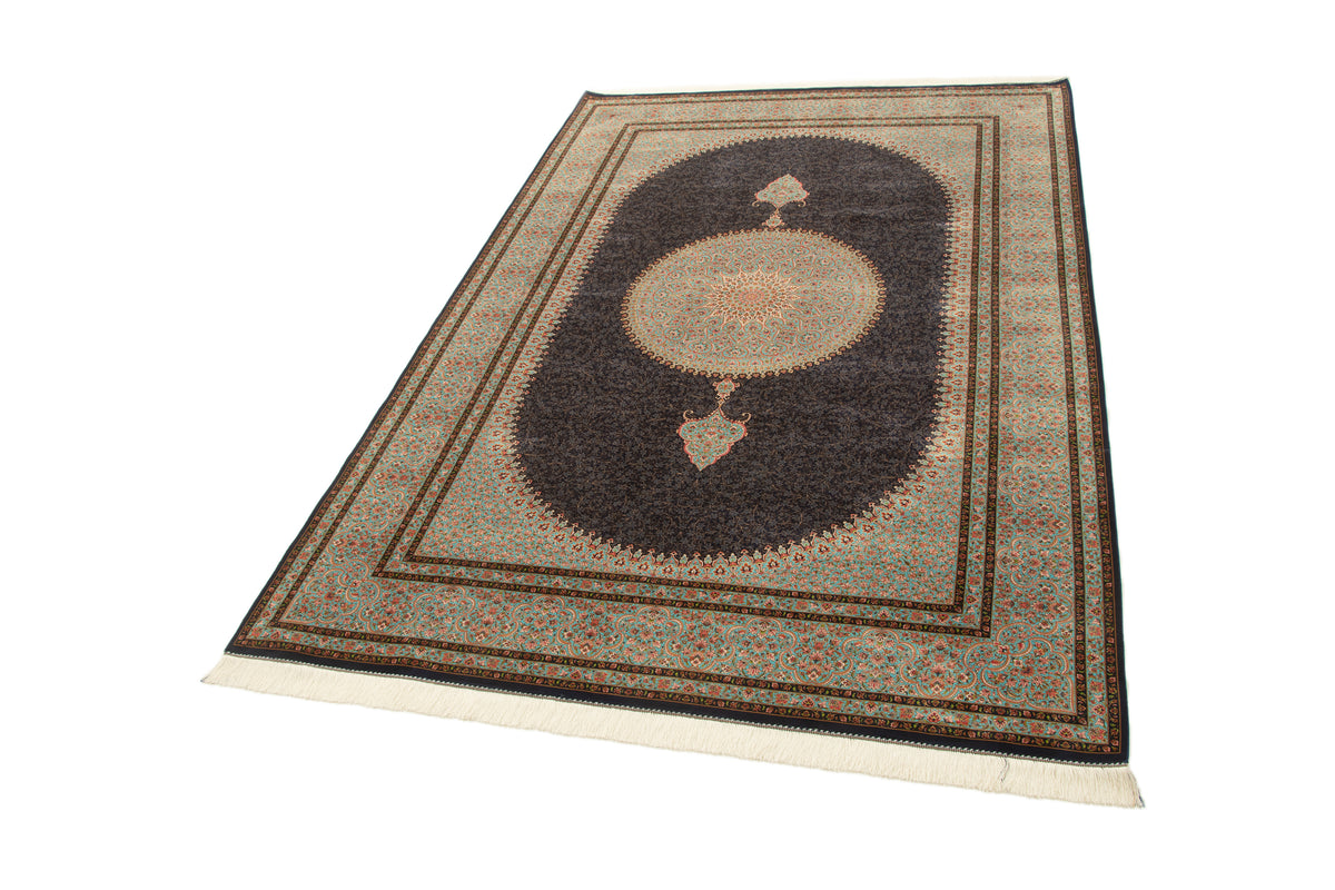 Ghom Design