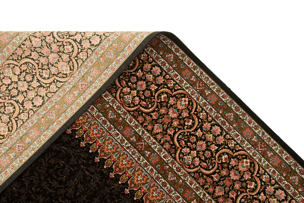 Ghom Design