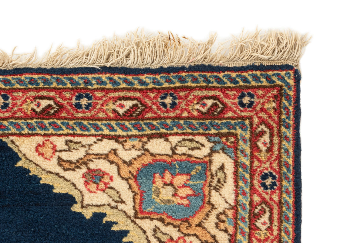 113 x 70 Kirman alt
