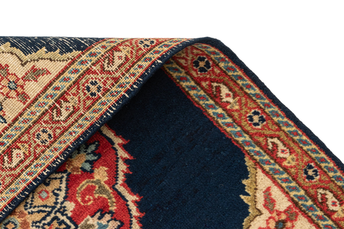 113 x 70 Kirman alt