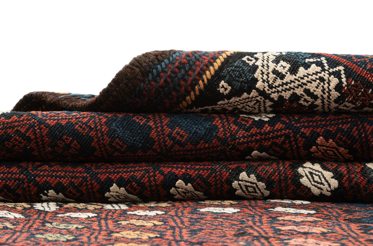 231 x 132 Afshar Kelim alt