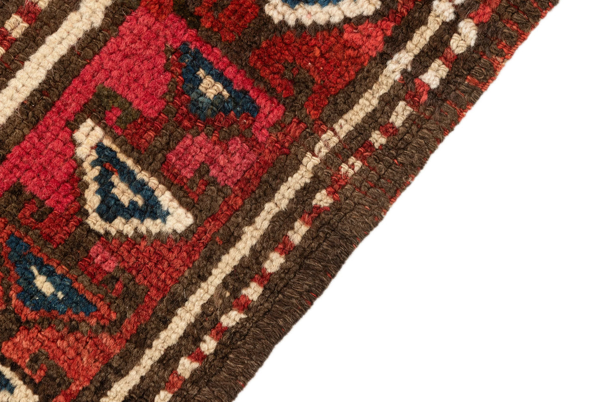 137 x 86 Kurden Teppich alt