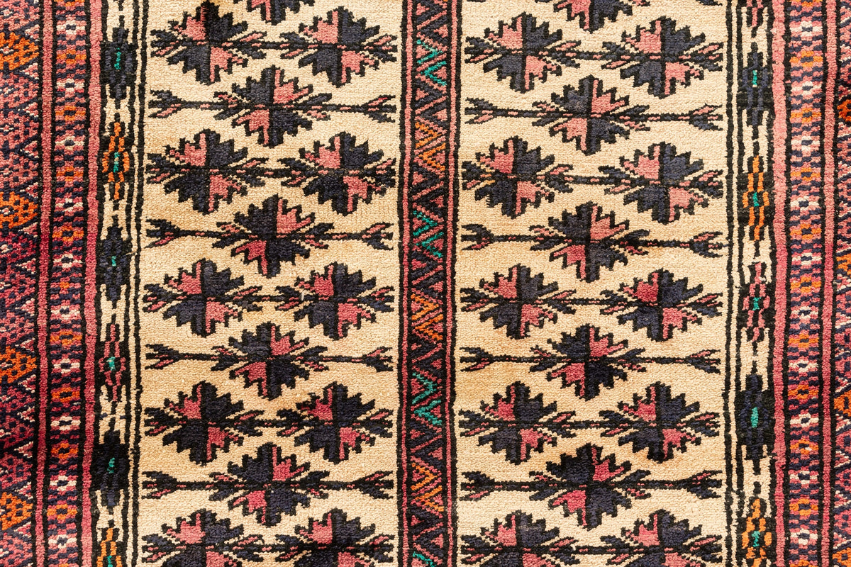 152 x 102 Mauri Seide