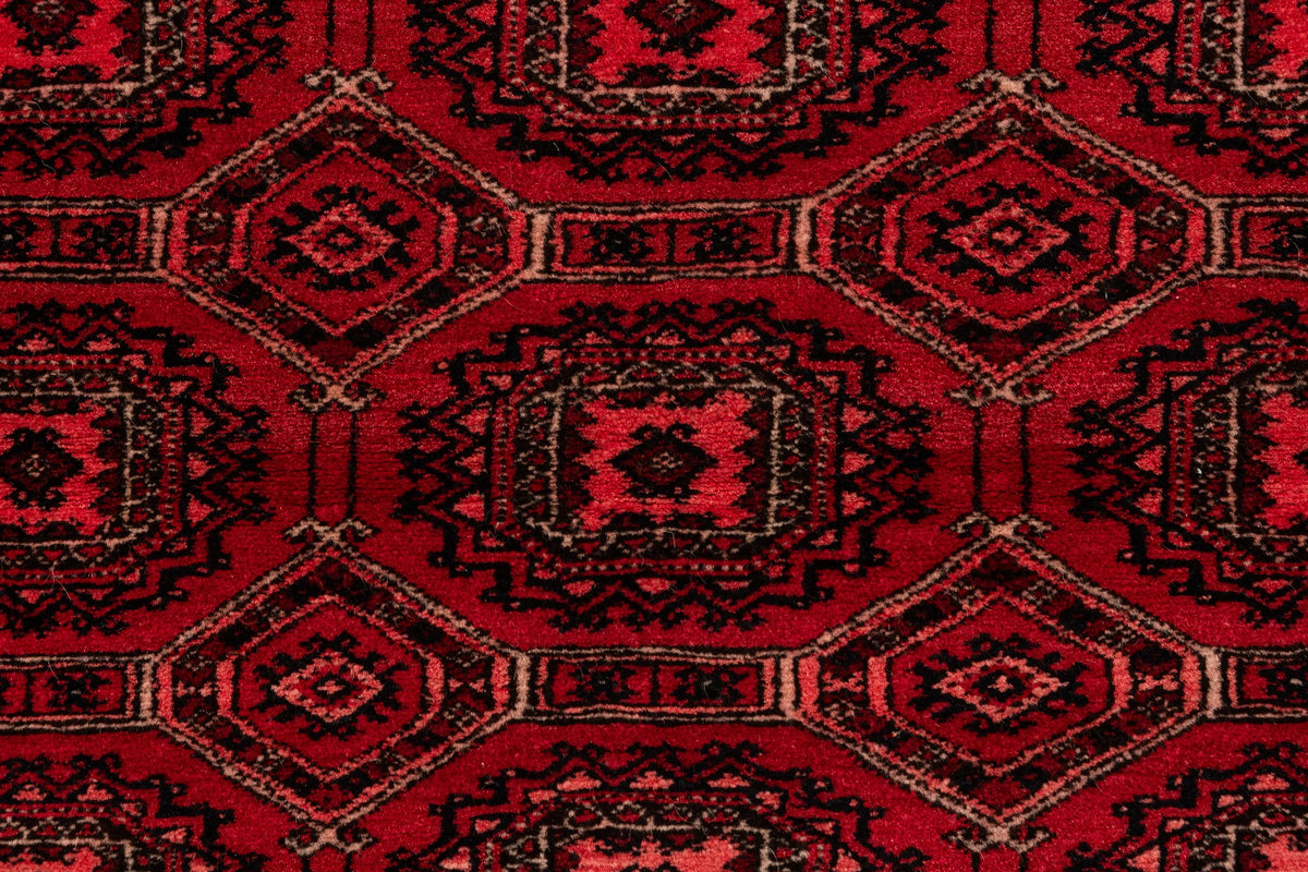 157 x 112 Turkmene Sariken