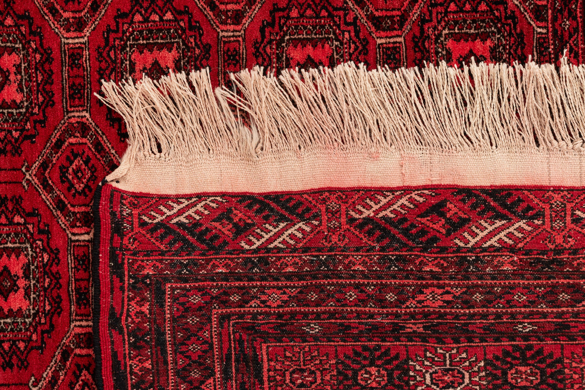 157 x 112 Turkmene Sariken