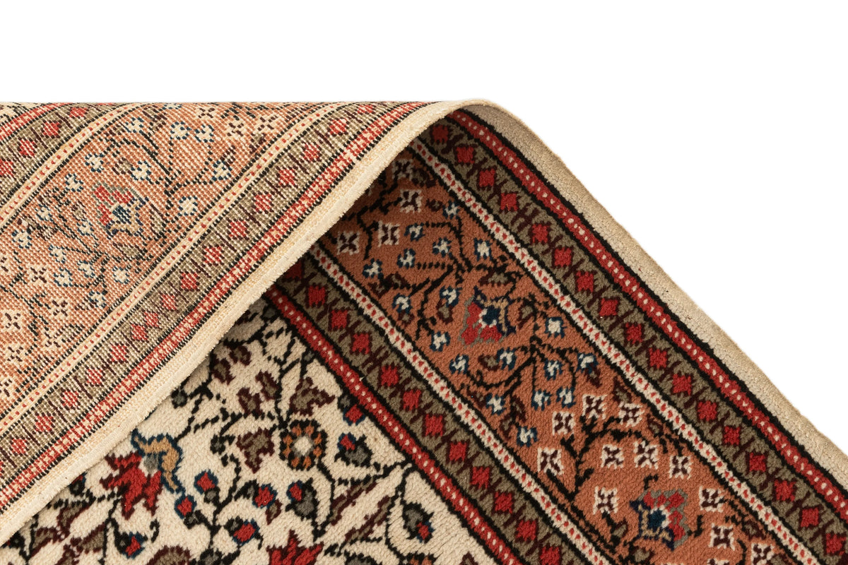 181 x 113 Saruk