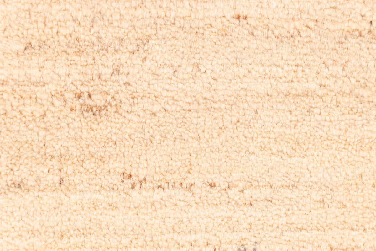 298 x 197 Juma