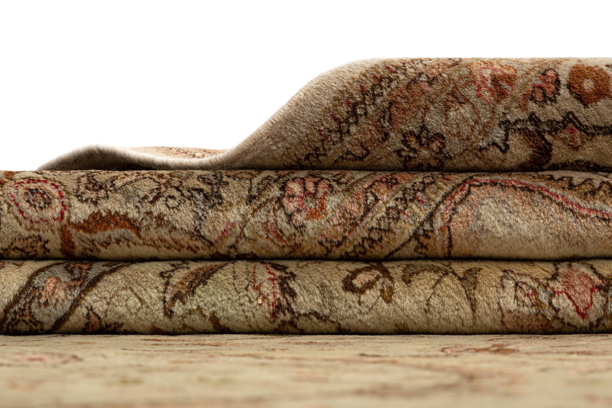 400 x 325 Tabriz