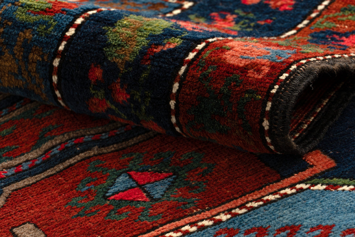 247 x 170 Kazak