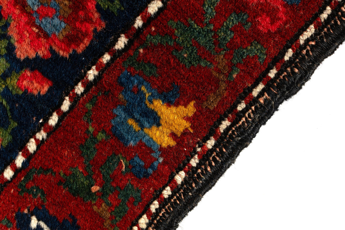 247 x 170 Kazak
