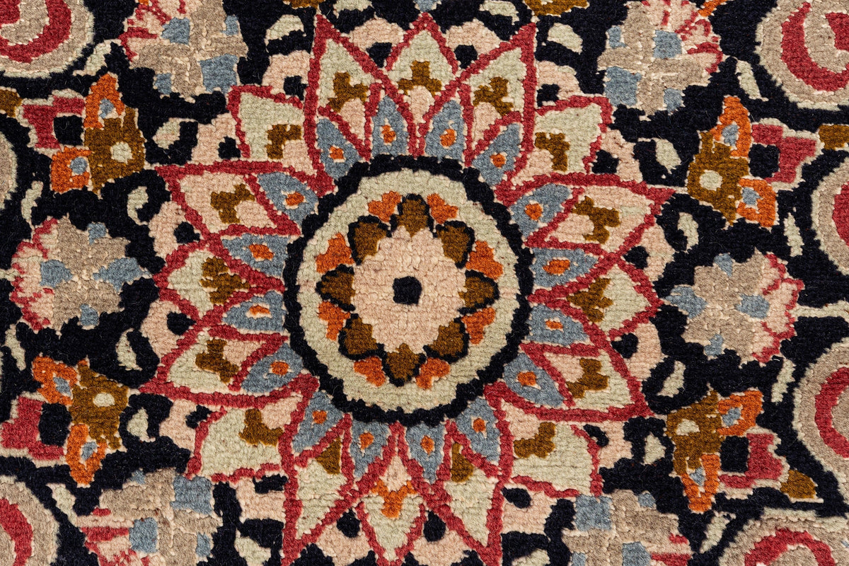 147 x 100 Tabriz