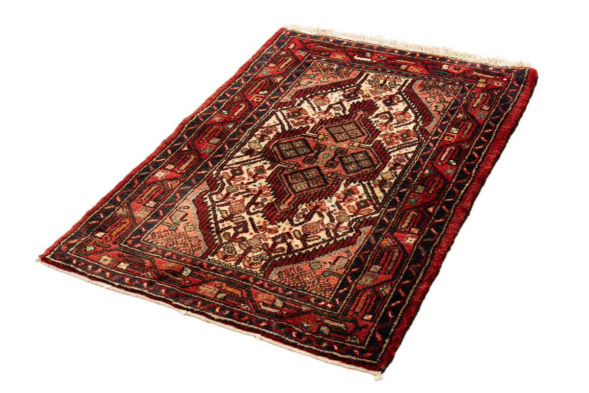 117 x 83 Hamadan
