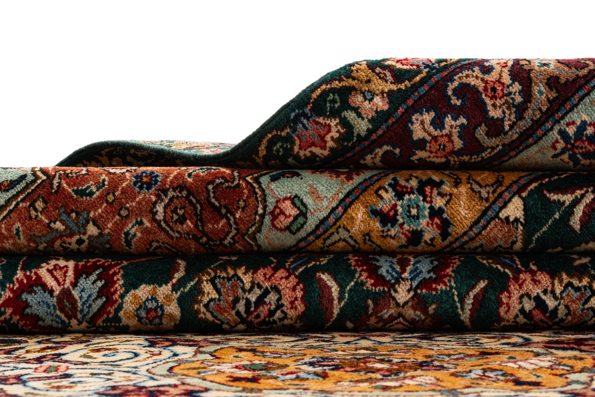 475 x 297 Täbriz