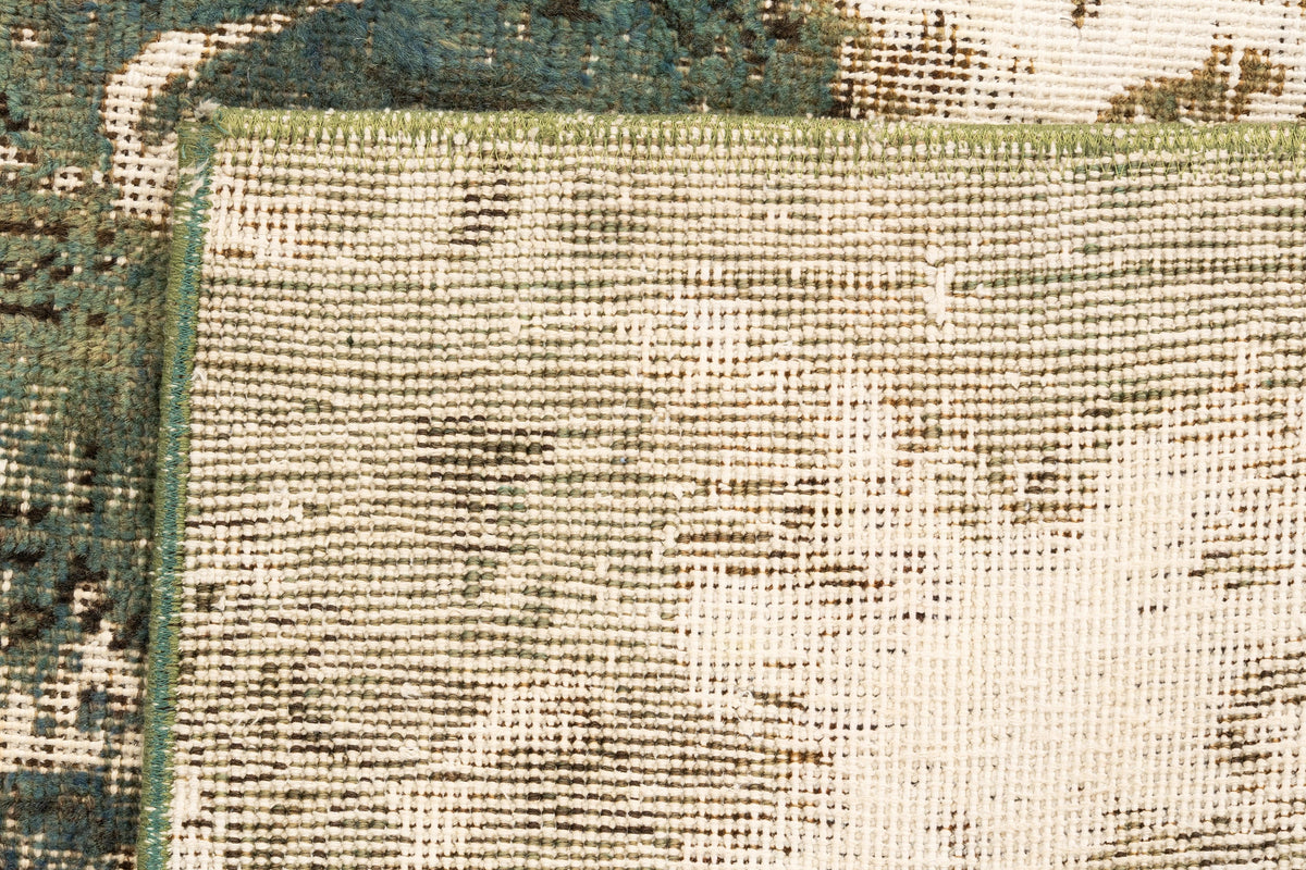 338 x 85 Vintage Royal