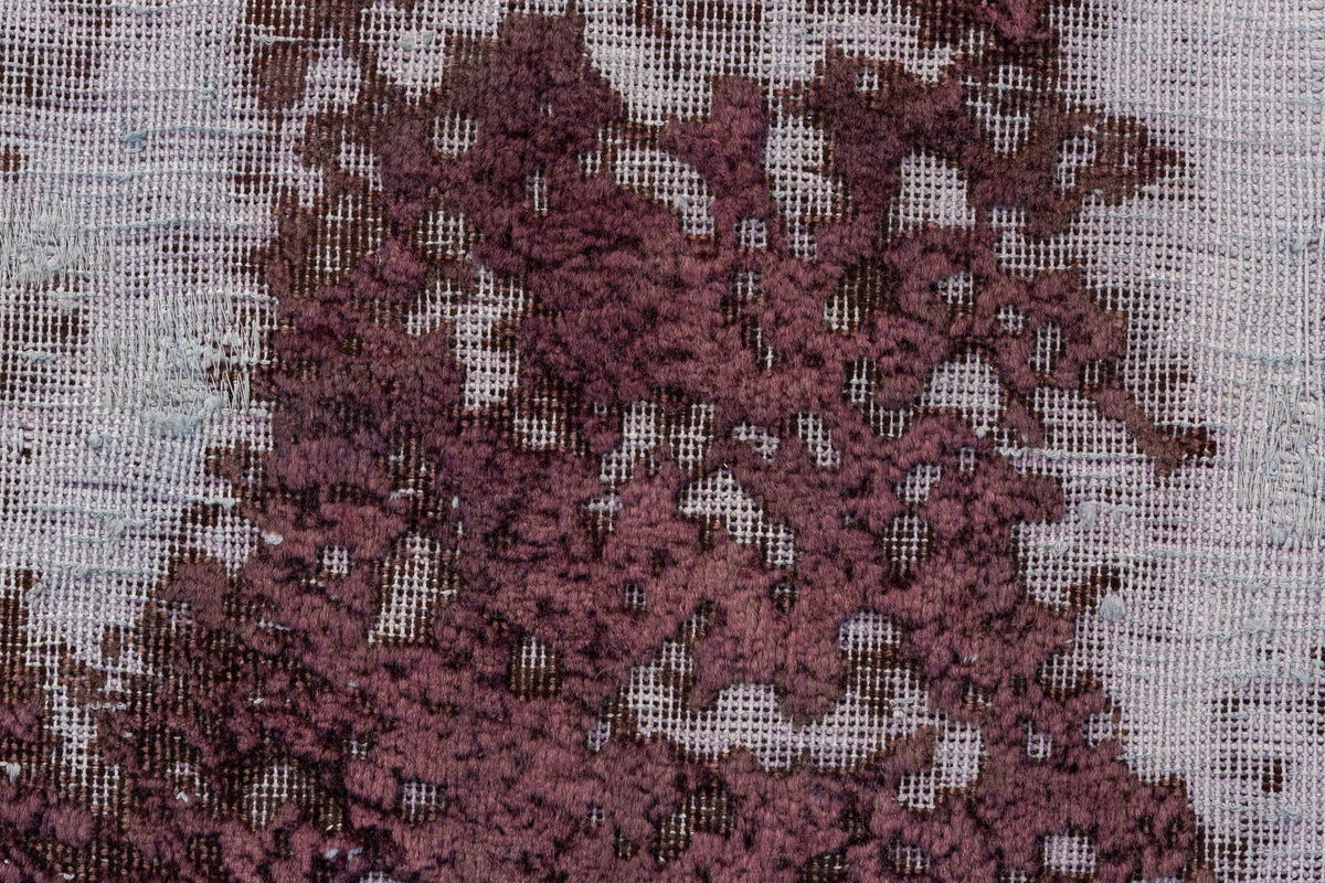 198 x 139 Vintage Royal
